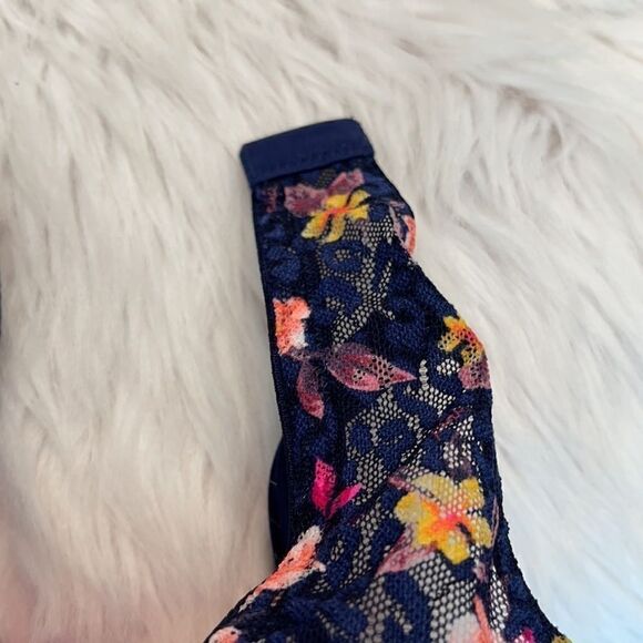 victoria’s Secret Pink Navy Floral Push Up Sz 34D - Picture 11 of 14